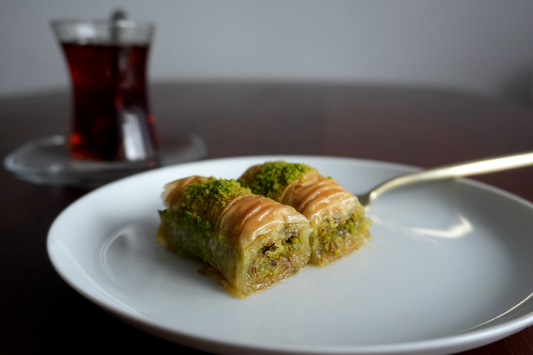 Burma Baklava mit Pistazienfüllung